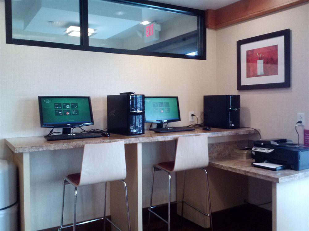 Towneplace Suites By Marriott Scranton Wilkes-Barre Moosic Exterior foto