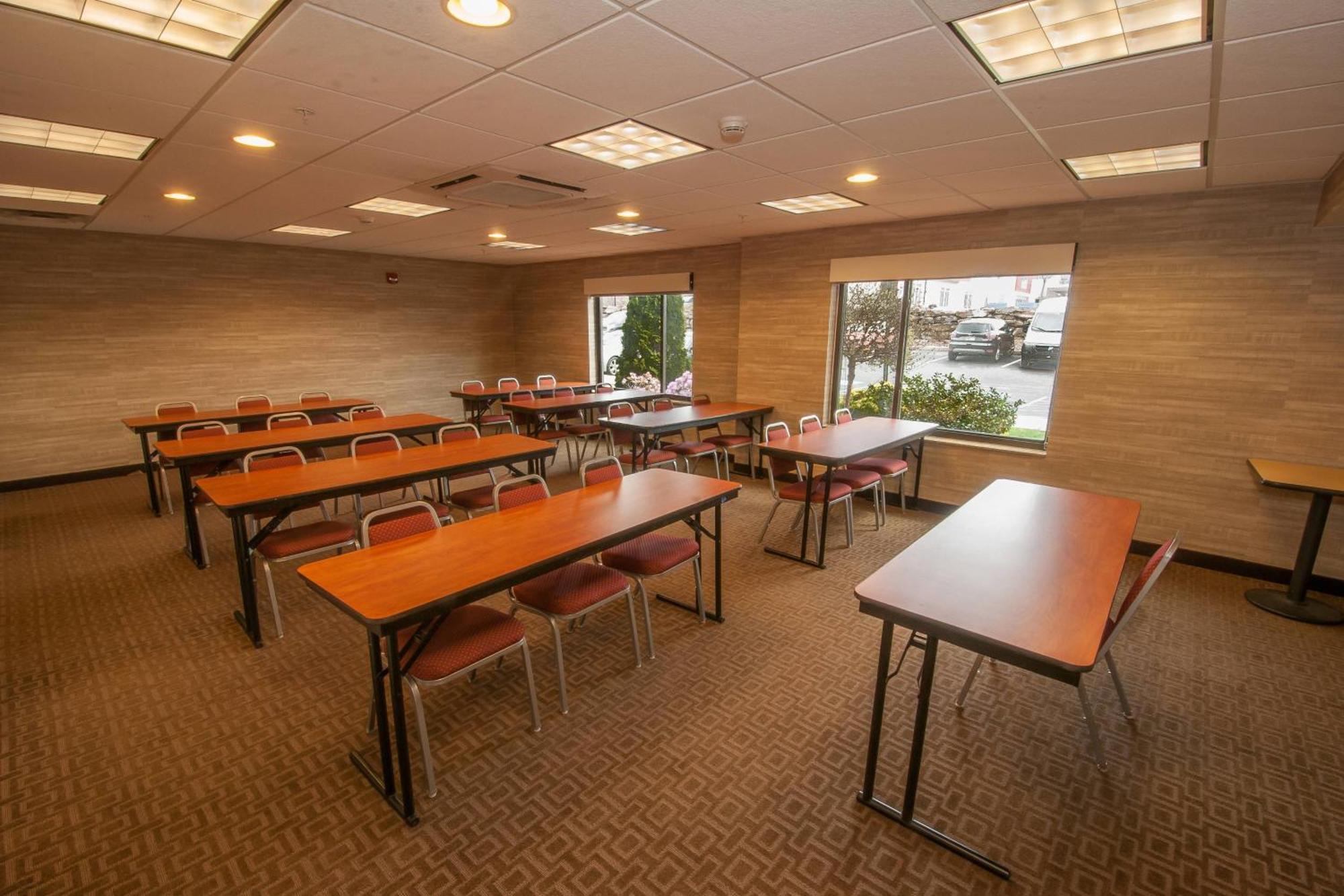 Towneplace Suites By Marriott Scranton Wilkes-Barre Moosic Exterior foto